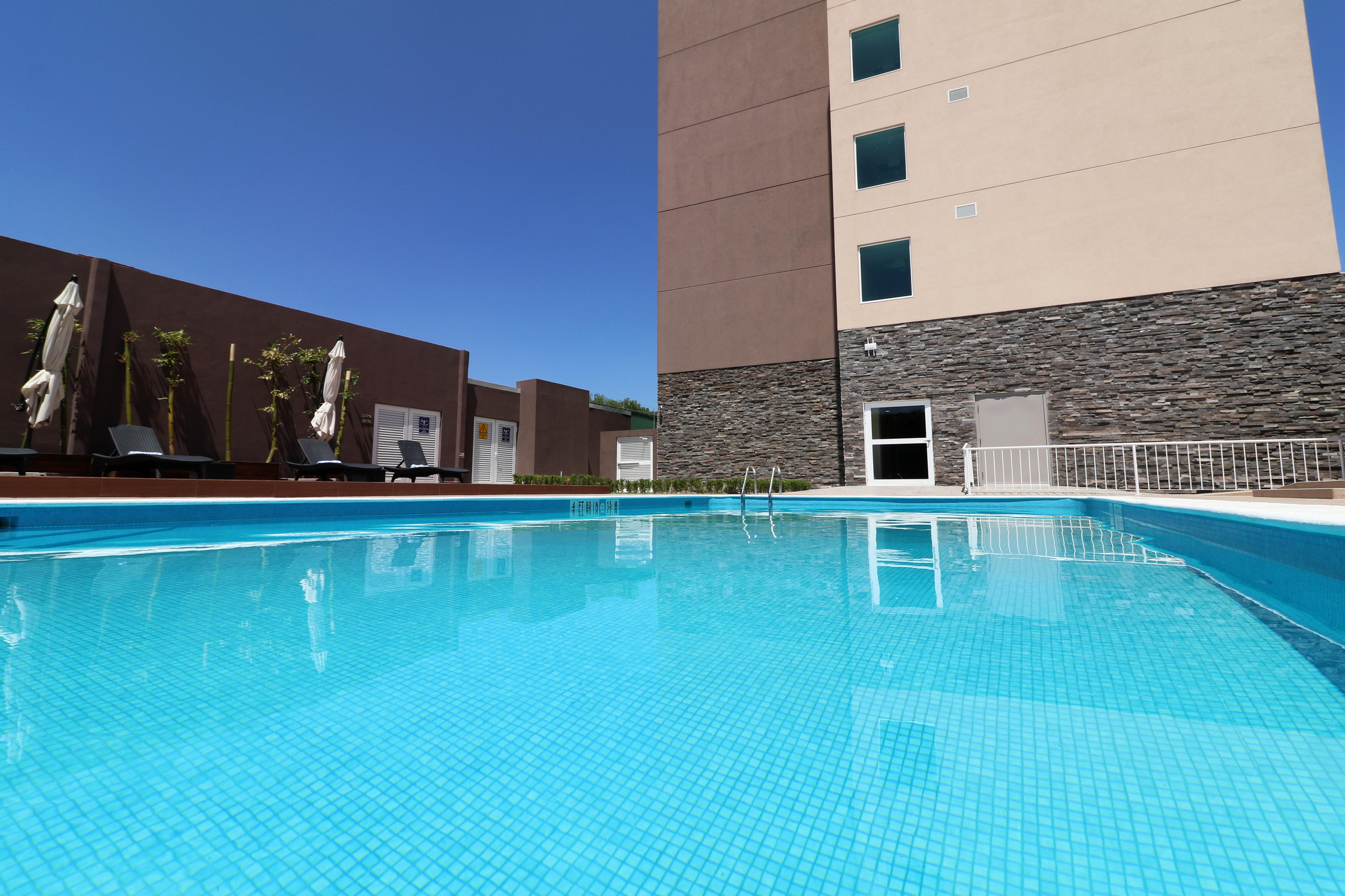 Candlewood Suites Celaya Celaya  Esterno foto